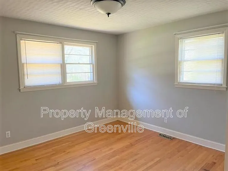 1071 Lightwood Knot Rd — Photo 6