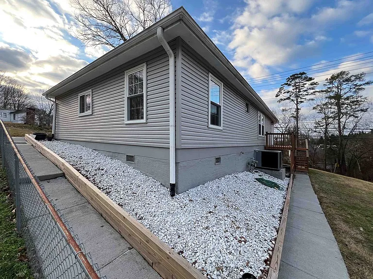 712 Canton Hollow Rd — Photo 18