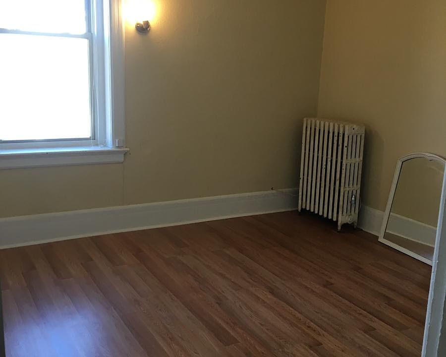 2nd image of 125 Main St #1