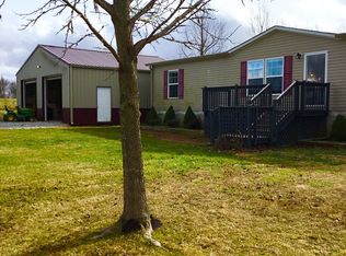 124 Bill White Ln, Livingston, TN 38570