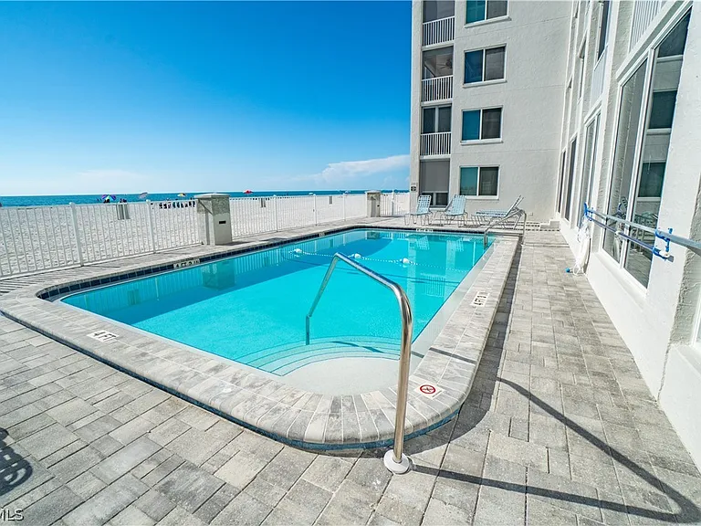 26000 Hickory Blvd #303 — Photo 28