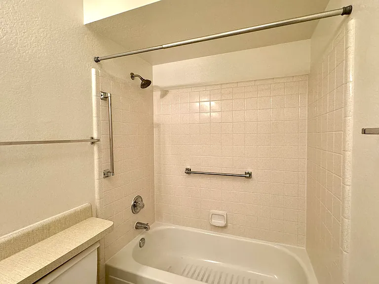 8144 E Rivenoak Dr — Photo 29