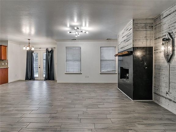 5th image of 12220 Heathfield Ln