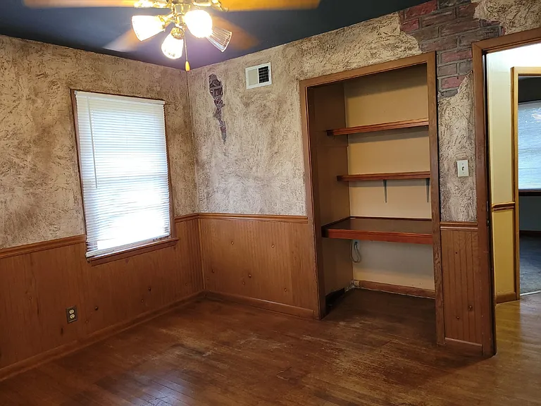 3503 Crestmore Cir NW — Photo 10
