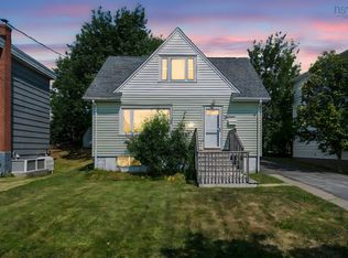13 Convoy Ave, Halifax, NS B3N 2P5