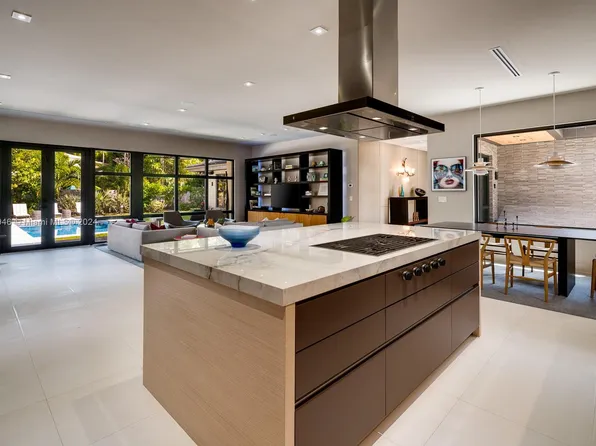 3011 S Miami Ave, Miami, FL 33129