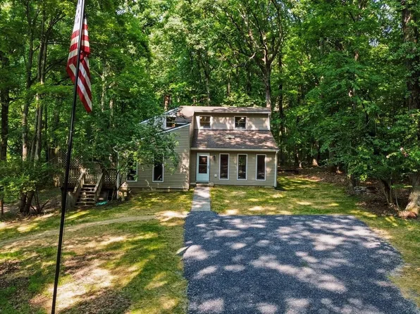 656 Kelly Dr, Harpers Ferry, WV 25425