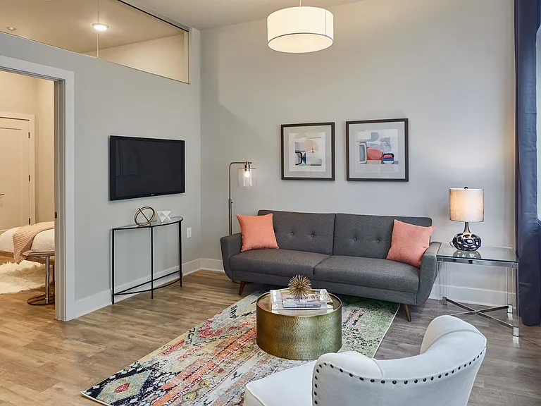 The Oxford Apartments — Photo 21