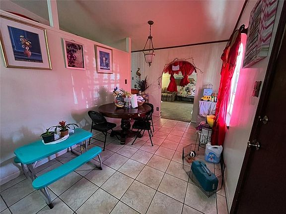 2nd image of 2141 Browning Ln