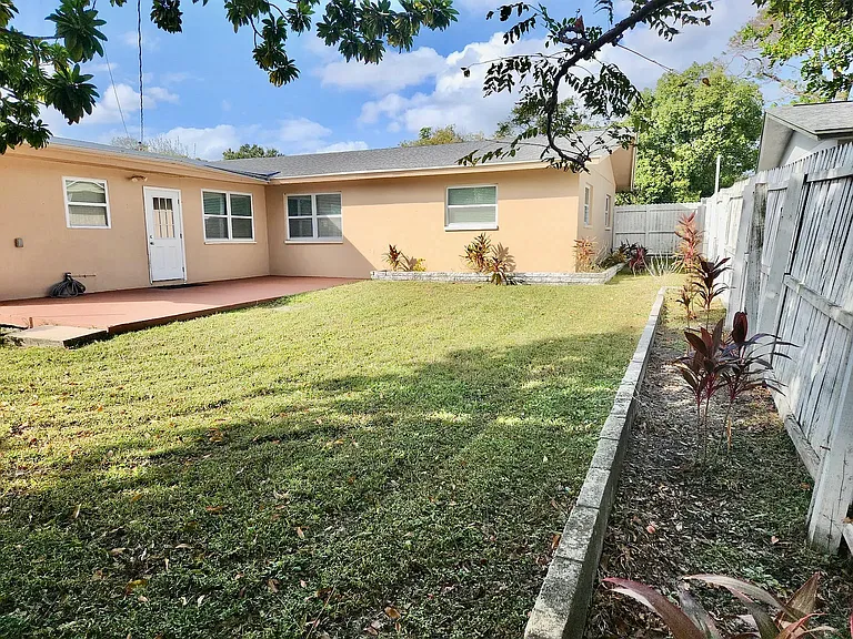 1581 Lotus Path — Photo 21