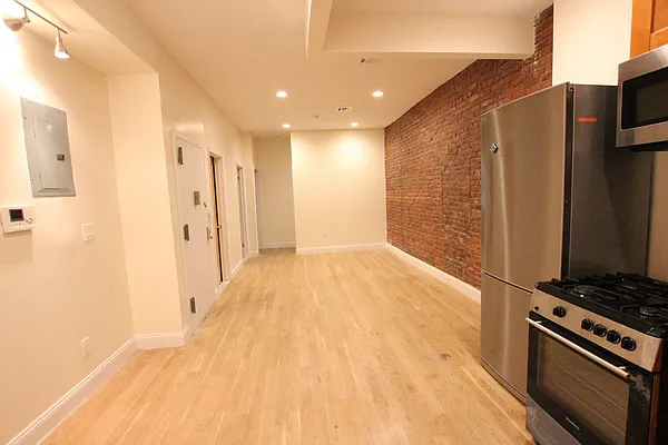 Rented by Bedford 6 Real Estate | media 17