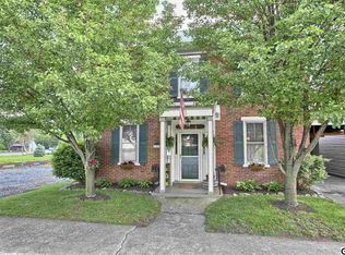201 E Pine St, Mount Holly Springs, PA 17065