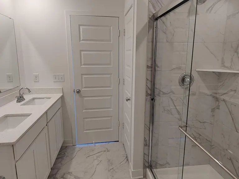 2209 Dixon Creek Dr — Photo 32