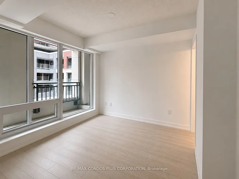 4010 Eglinton Ave W #304 — Photo 6