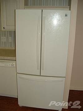 FRENCH DOOR REFRIGERATOR