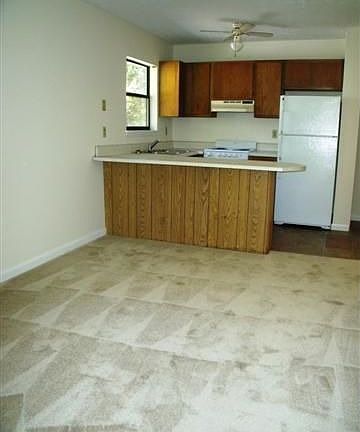 4th image of 23 Melton Dr APT 4