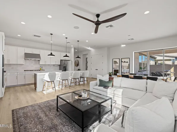 11025 E UTAH Avenue, Mesa, AZ 85212