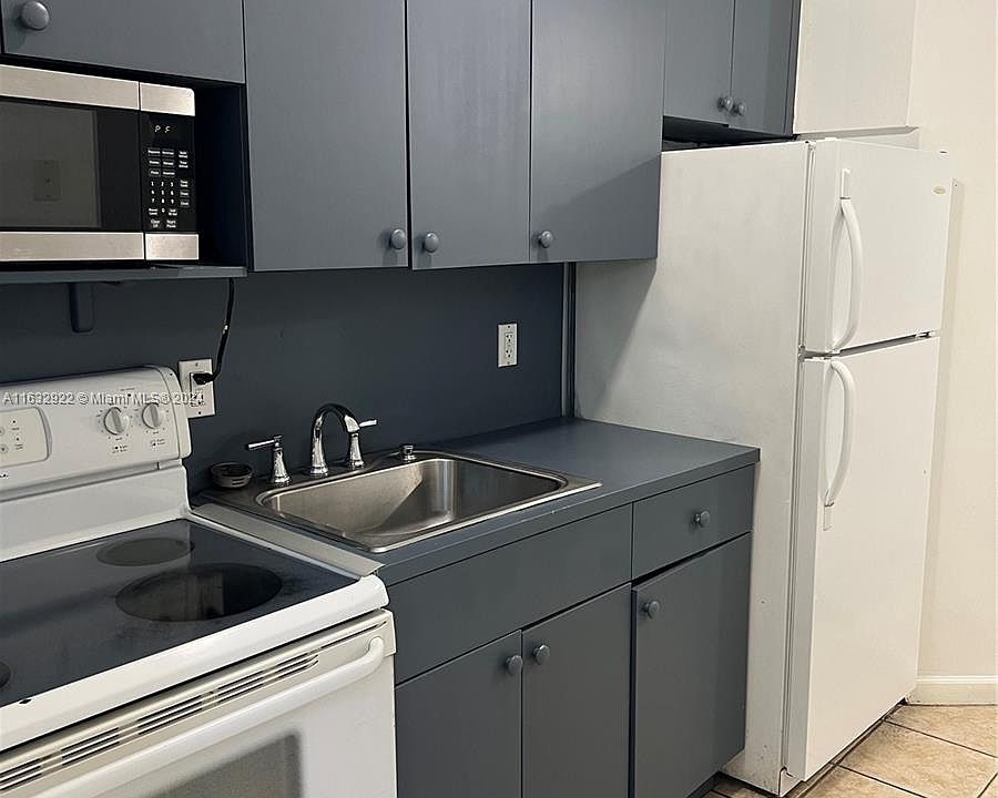 1st image of 109 NW 6th Ave APT 6