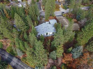 2002 E Overbluff Rd, Spokane, WA 99203