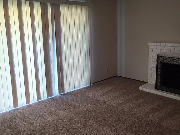 4th image of 1262 White Dr