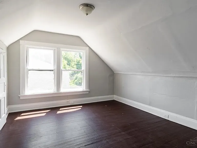 3947 Cass Ave — Photo 15