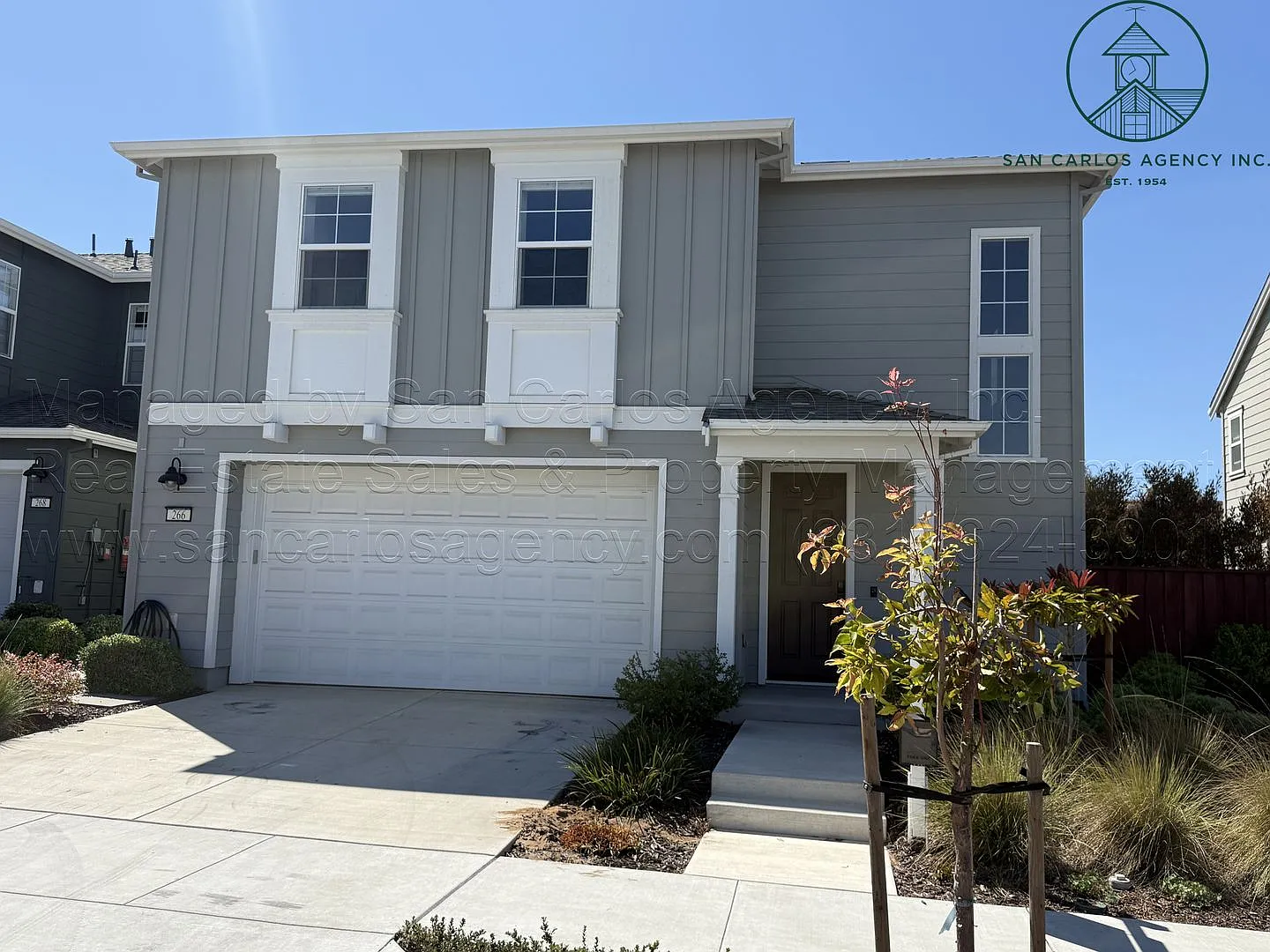 Spacious Three Bedroom (+ Bonus) Home in The Dunes — Photo 1