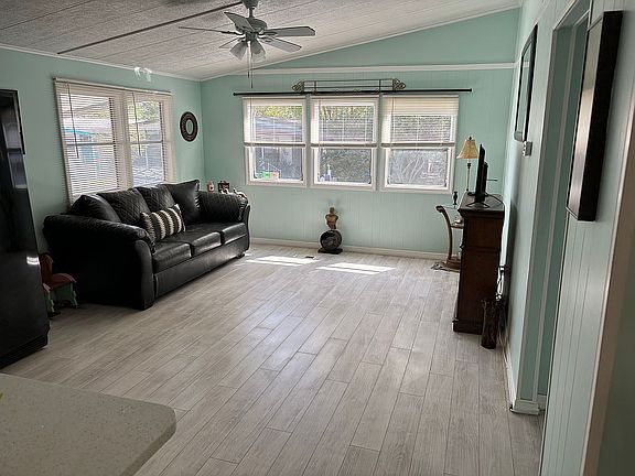 4th image of 435 16th Ave SE Lot 545