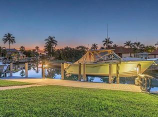 2060 Sandpiper St, Naples, FL 34102