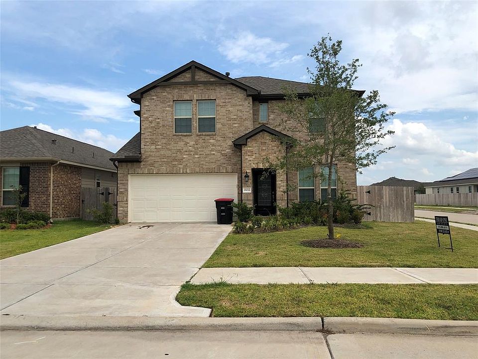 1st image of 19026 Whitehaven Bend Ln