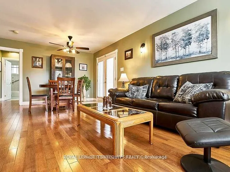 304 Palmerston Ave #MAIN — Photo 5
