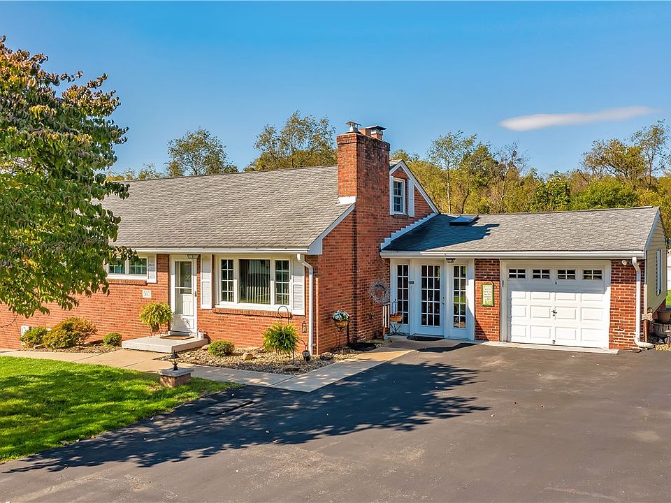 1st image of 560 Simpson Howell Rd