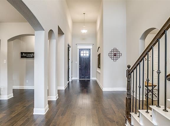 3rd image of 3524 Laurenwood Dr