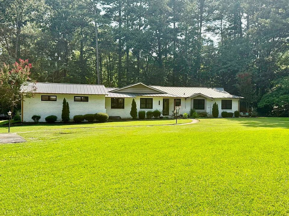 1st image of 507 Chestnut Dr SW