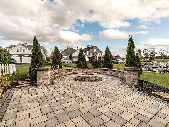 4th image of 9483 Cypress Dr