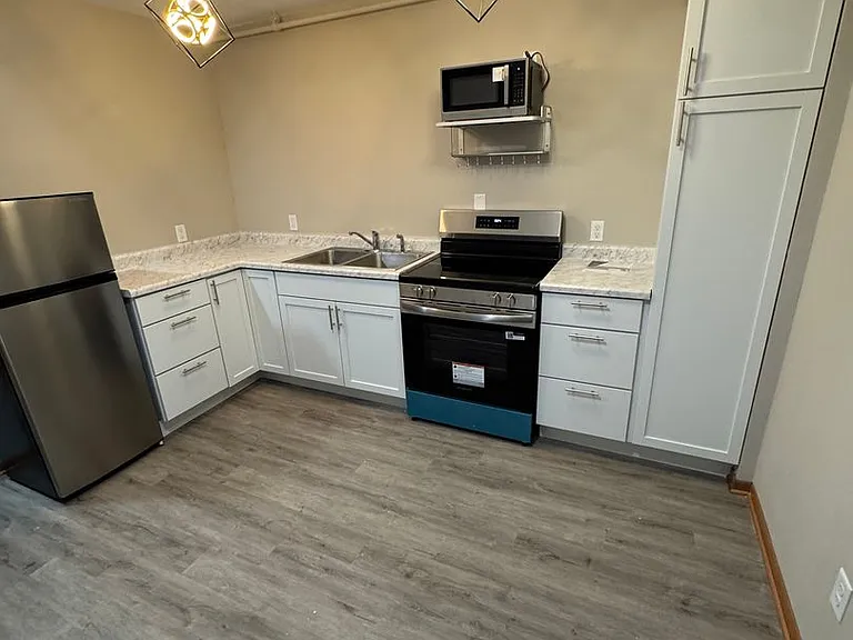 Fairmeadows Village-55+ Independent Living Rental Community — Photo 18