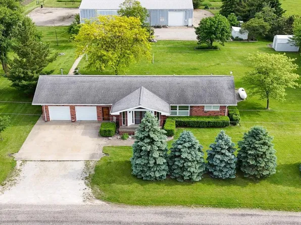 1397 County Road 3600 N, Paxton, IL 60957