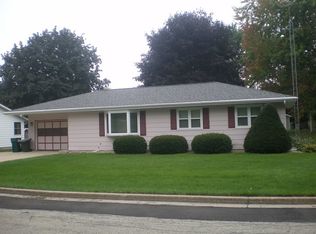 670 Gary St, Ripon, WI 54971