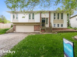 324 Pacific Dr, Bolingbrook, IL 60440