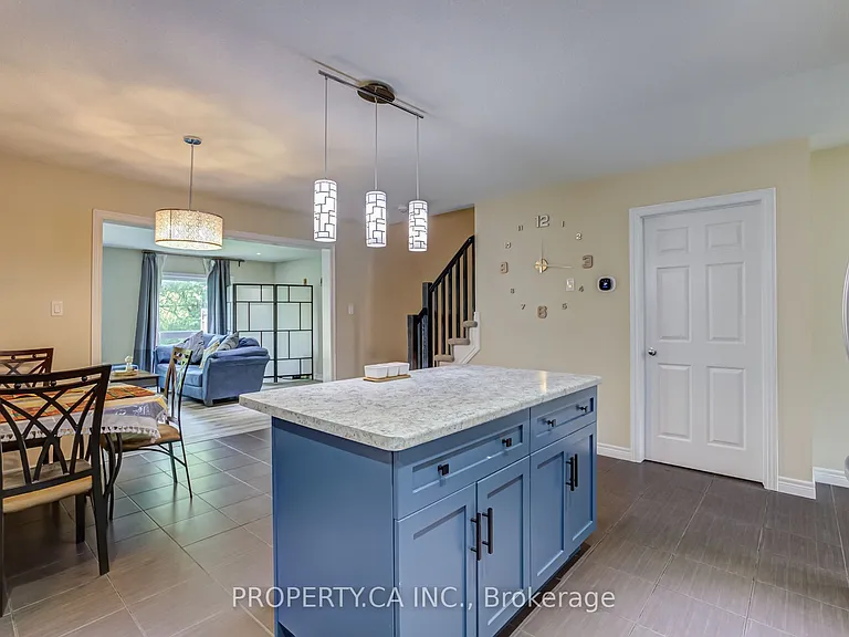 14 Amos Dr #2 — Photo 9