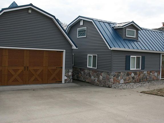 2nd image of 11745 SW Torch Lake Dr