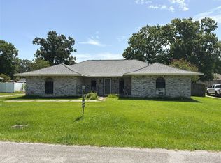 1022 N Janice St, Gonzales, LA 70737