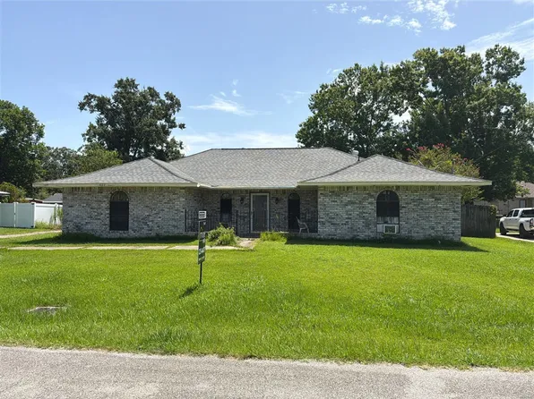 1022 N Janice St, Gonzales, LA 70737