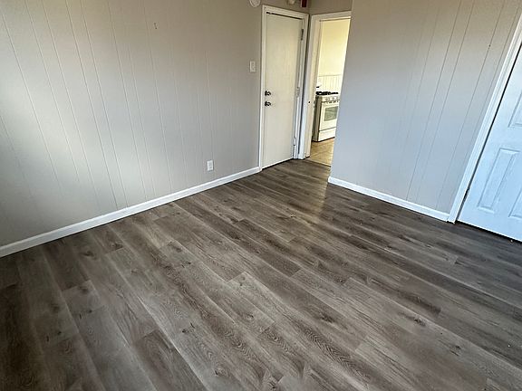 4th image of 291 Lasalle St #3W