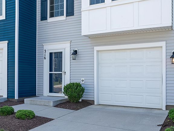 2nd image of 216 Willowshire Ct