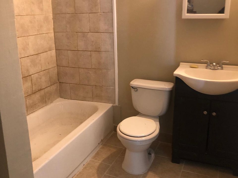 1st image of 1205 W 23rd St