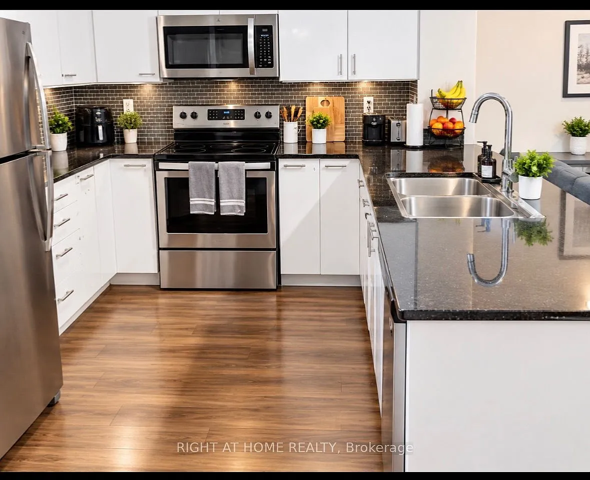 2 bed, $2,649 — Photo 2