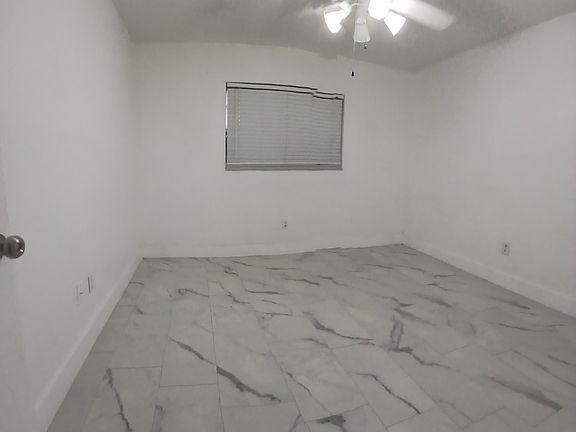2nd image of 638 SE 13th Ct