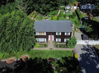 530 Boxwood Drive, Shirley, NY 11967
