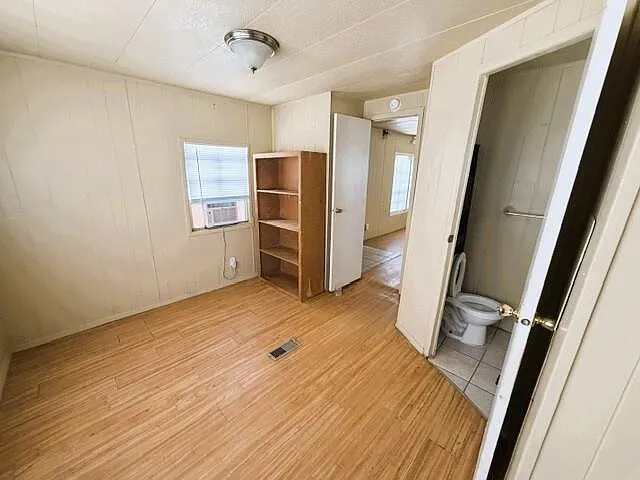 702 N State St — Photo 17