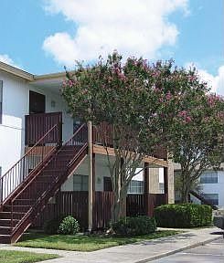 Building Photo 3